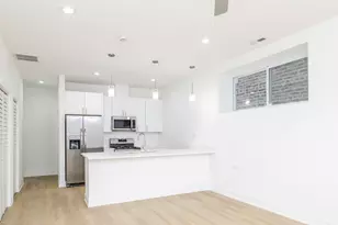 535 N Lawndale Ave, Chicago, IL 60624 - Photo 3