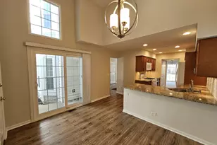 304 Hill St, Wauconda, IL 60084 - Photo 3