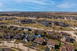 2445 Peregrine Dr, New Lenox, IL 60451 - Photo 9