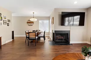 186 Shoreline Rd, Lake Barrington, IL 60010 - Photo 5