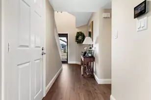 186 Shoreline Rd, Lake Barrington, IL 60010 - Photo 9