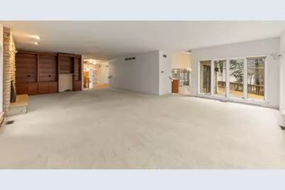 371 W Arboretum Circle, Wheaton, IL 60189 - Photo 11