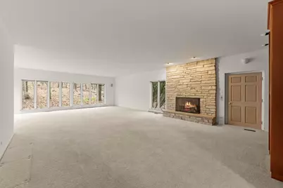 371 W Arboretum Circle, Wheaton, IL 60189 - Photo 13