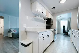 2515 E Olive St, Arlington Heights, IL 60004 - Photo 13