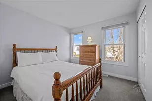 1060 Cliff View Ln, Carol Stream, IL 60188 - Photo 13