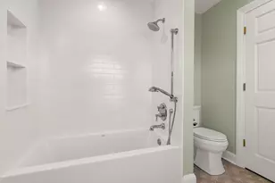 2331 Mohawk Ln, Glenview, IL 60026 - Photo 31