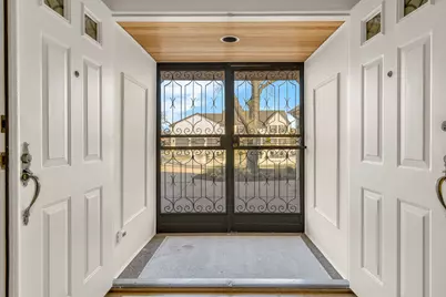 2331 Mohawk Lane, Glenview, IL 60026 - Photo 3