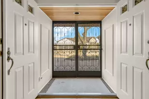 2331 Mohawk Ln, Glenview, IL 60026 - Photo 3