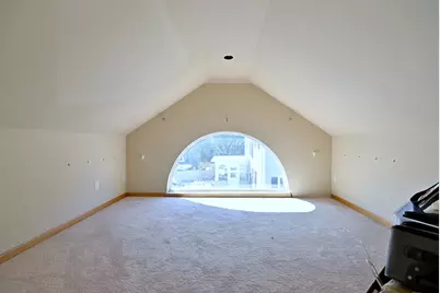 8 S Commonwealth Avenue, Aurora, IL 60506 - Photo 15