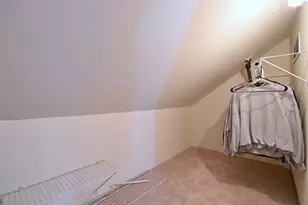 8 S Commonwealth Ave, Aurora, IL 60506 - Photo 17