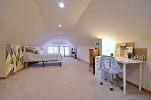 8 S Commonwealth Ave, Aurora, IL 60506 - Photo 13