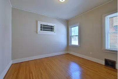 8 S Commonwealth Avenue, Aurora, IL 60506 - Photo 9