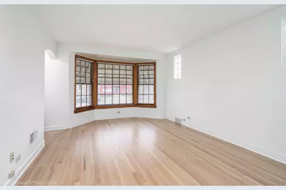 5944 W Foster Avenue, Chicago, IL 60630 - Photo 3
