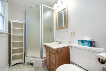 5944 W Foster Avenue, Chicago, IL 60630 - Photo 13