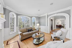 646 Riford Rd, Glen Ellyn, IL 60137 - Photo 9