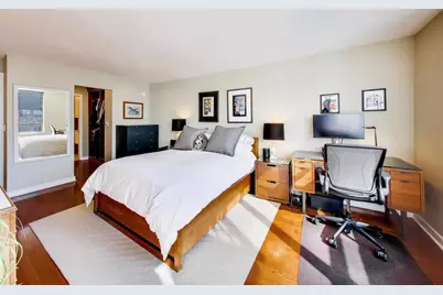 201 E Chestnut Street #22B, Chicago, IL 60611 - Photo 21