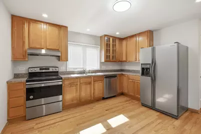 2929 N 74th Court, Elmwood Park, IL 60707 - Photo 3