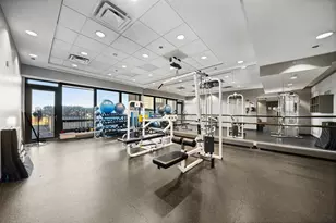 130 N Garland Ct, Chicago, IL 60602 - Photo 27