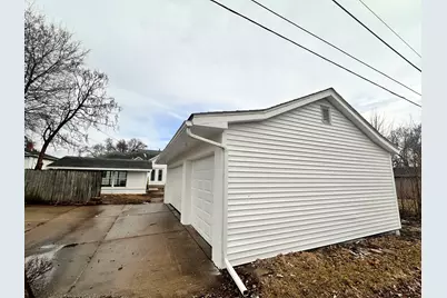 610 N Monroe Street, Streator, IL 61364 - Photo 37