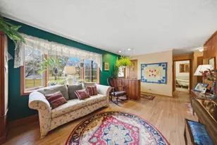 330 N Ferndale Ave, Elmhurst, IL 60126 - Photo 5