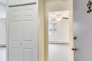 708 W Bittersweet Pl, Chicago, IL 60613 - Photo 7