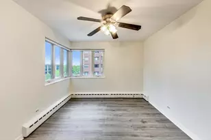 708 W Bittersweet Pl, Chicago, IL 60613 - Photo 19