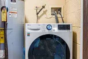 1226 Chalet Rd, Naperville, IL 60563 - Photo 27