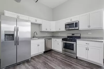 3135 W 95th Street #201, Evergreen Park, IL 60805 - Photo 3