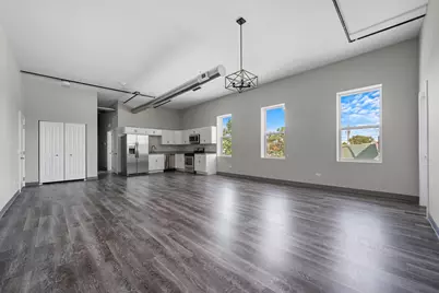 3135 W 95th Street #201, Evergreen Park, IL 60805 - Photo 5