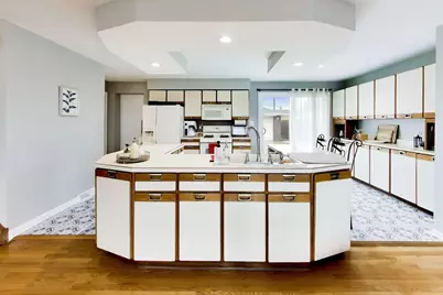 7944 W 82nd Street, Bridgeview, IL 60455 - Photo 7