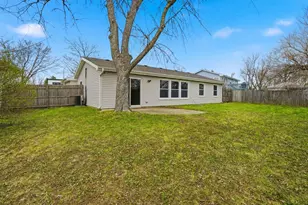 221 Davis Ln, Bolingbrook, IL 60440 - Photo 19