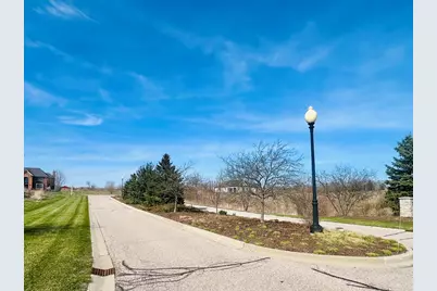 10400 Red Leaf Circle, Lakewood, IL 60014 - Photo 7