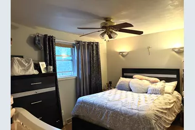 210 N N Linn Court #D, North Aurora, IL 60542 - Photo 7