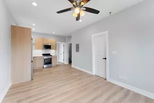 1546 W Jonquil Terrace, Chicago, IL 60626 - Photo 3