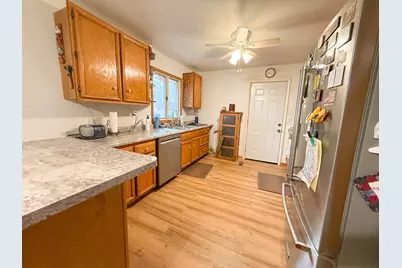 802 E 19th Street, Sterling, IL 61081 - Photo 11