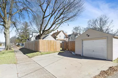 2800 15th Street, Moline, IL 61265 - Photo 3