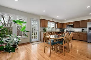 1327 Shagbark Ln, Wheaton, IL 60187 - Photo 13