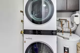 2460 W Talcott Rd, Park Ridge, IL 60068 - Photo 23