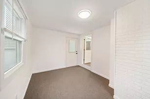 28W686 Townline Rd, Warrenville, IL 60555 - Photo 17