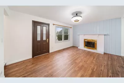 28W686 Townline Road, Warrenville, IL 60555 - Photo 7