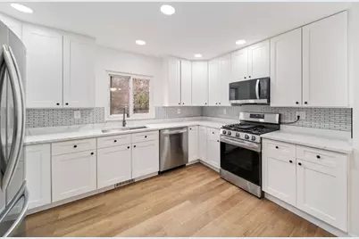 28W686 Townline Road, Warrenville, IL 60555 - Photo 11