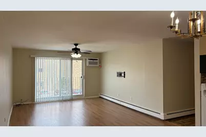 8901 N Western Avenue #206, Des Plaines, IL 60016 - Photo 5