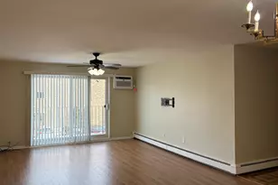 8901 N Western Ave, Des Plaines, IL 60016 - Photo 5