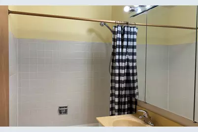 8901 N Western Avenue #206, Des Plaines, IL 60016 - Photo 11