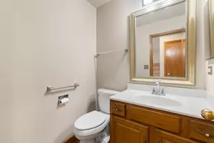 7811 Bristol Park Dr, Tinley Park, IL 60477 - Photo 17