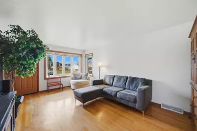 7705 W 80th Place, Bridgeview, IL 60455 - Photo 5