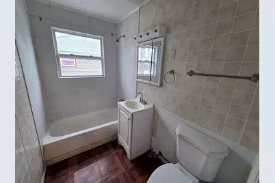 28 Hickory Drive, Carpentersville, IL 60110 - Photo 7