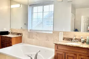 5321 N Lincoln Ave, Chicago, IL 60625 - Photo 9