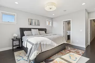 2341 W Roscoe St, Chicago, IL 60618 - Photo 21