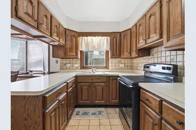 14542 S Campbell Avenue, Posen, IL 60469 - Photo 9